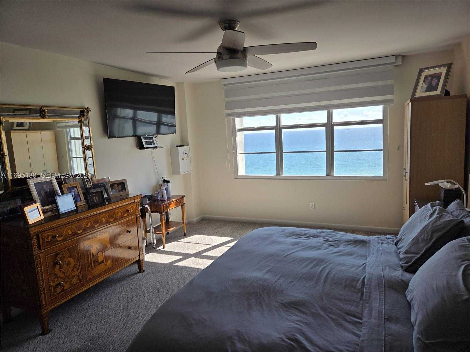 Small Image of 5161 COLLINS AVE #1714, Miami Beach Number 32