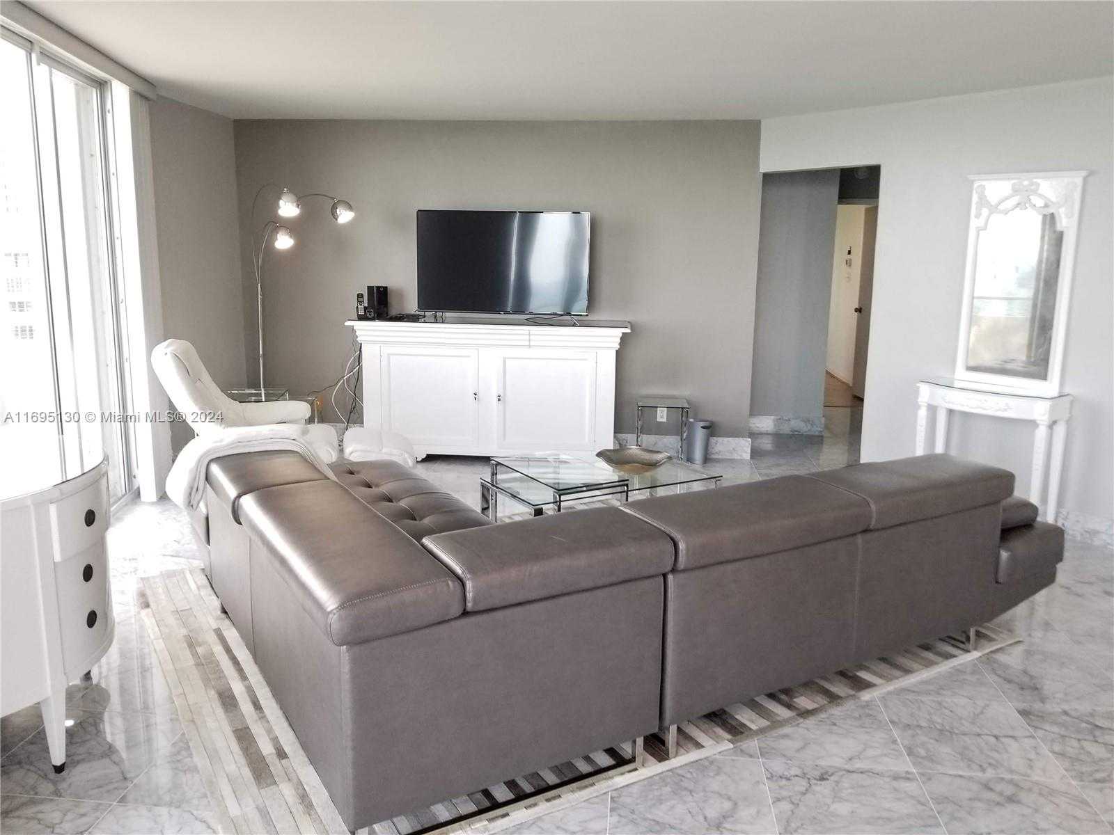 Small Image of 5161 COLLINS AVE #1714, Miami Beach Number 6