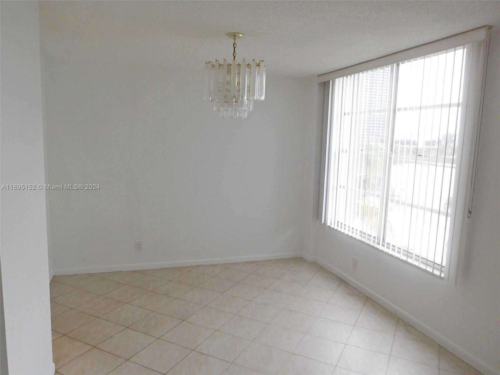 Small Image of 3800 SOUTH OCEAN DR #305, Hollywood Number 4