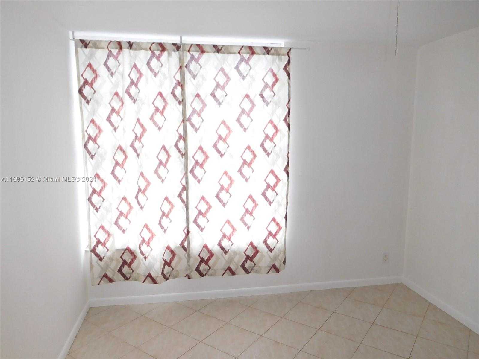 Small Image of 3800 SOUTH OCEAN DR #305, Hollywood Number 7