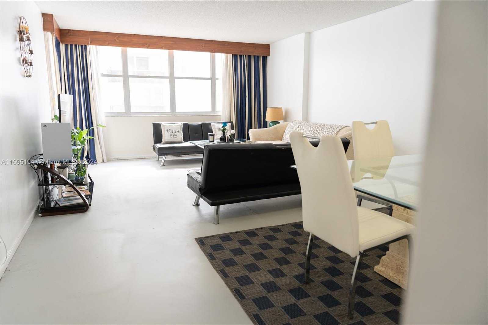 Small Image of 6039 COLLINS AVE #412, Miami Beach Number 12