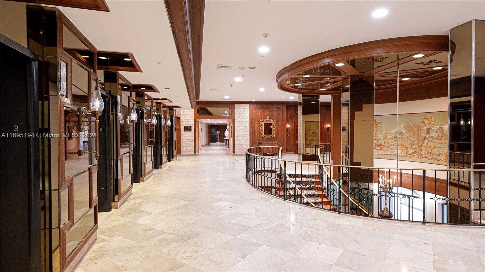 Small Image of 6039 COLLINS AVE #412, Miami Beach Number 5