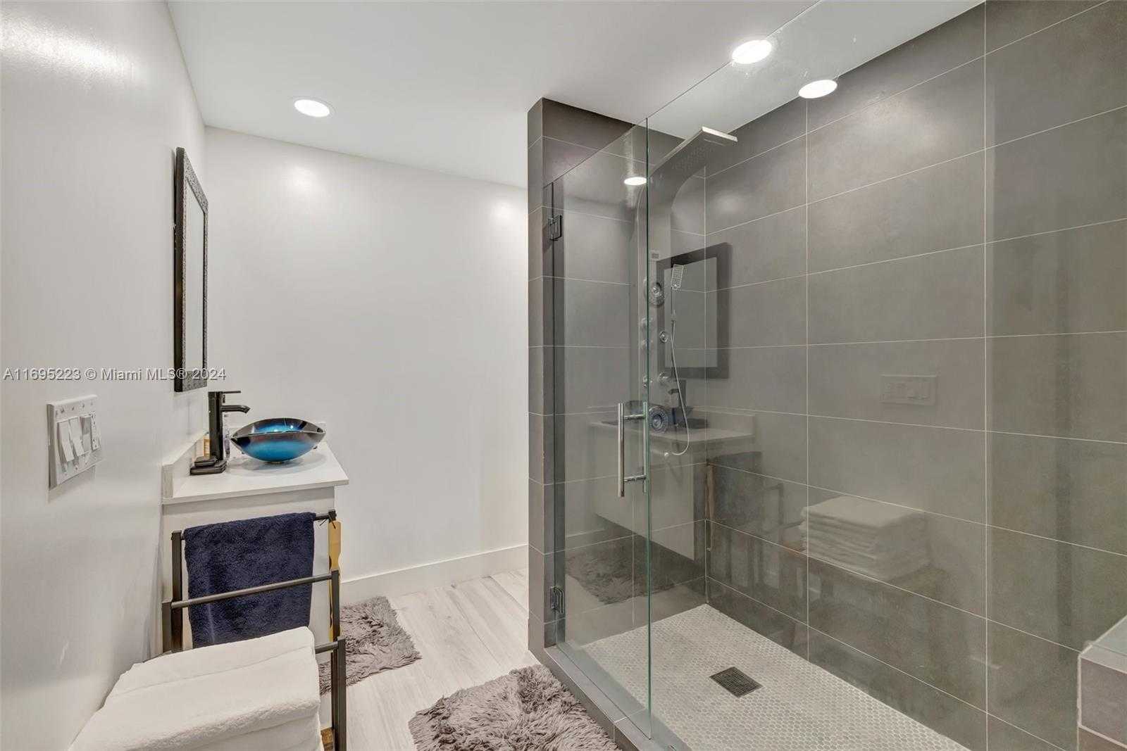Small Image of 2866 NORTH EAST 30TH ST #19, Fort Lauderdale Number 24