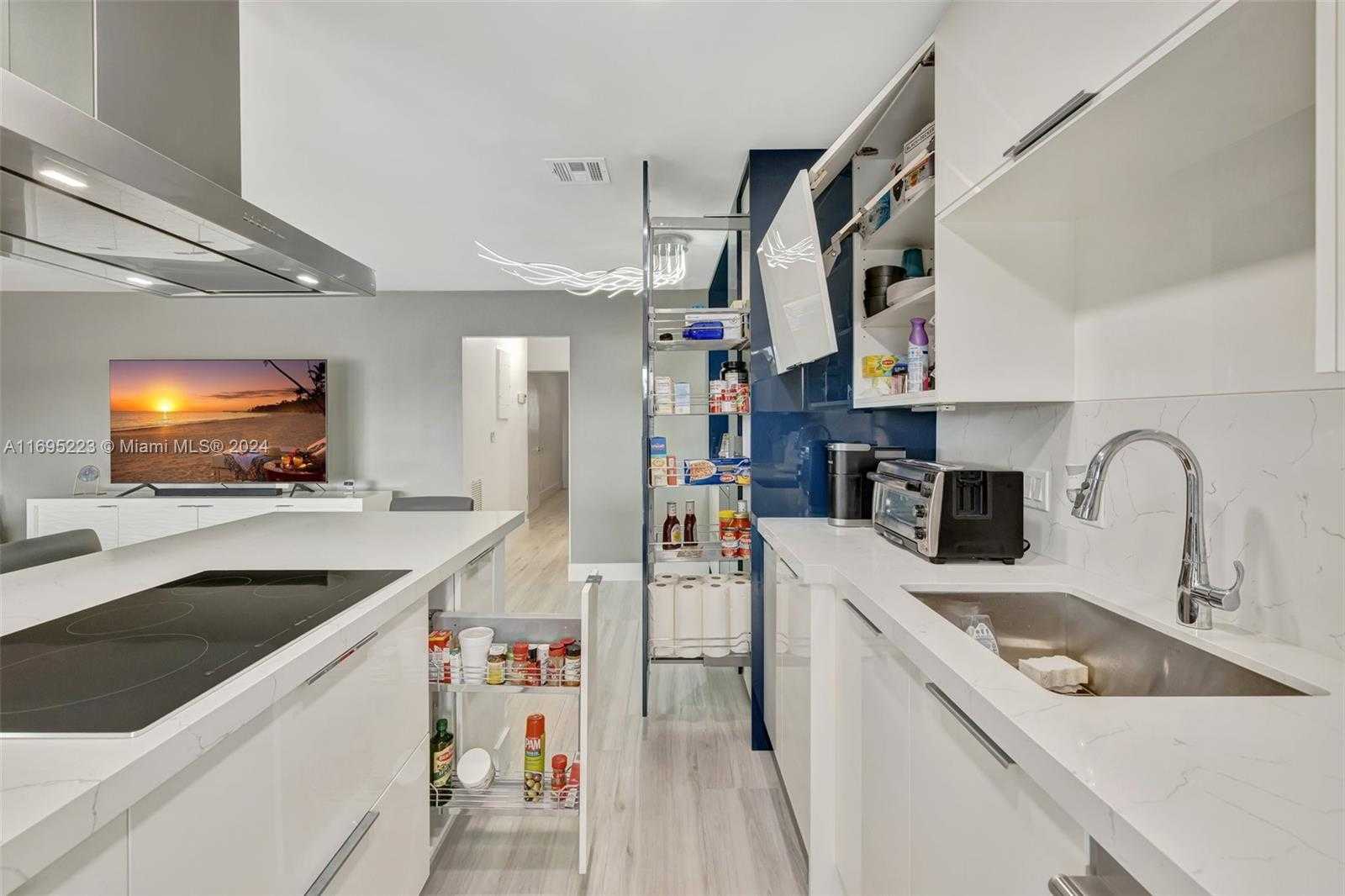 Small Image of 2866 NORTH EAST 30TH ST #19, Fort Lauderdale Number 3