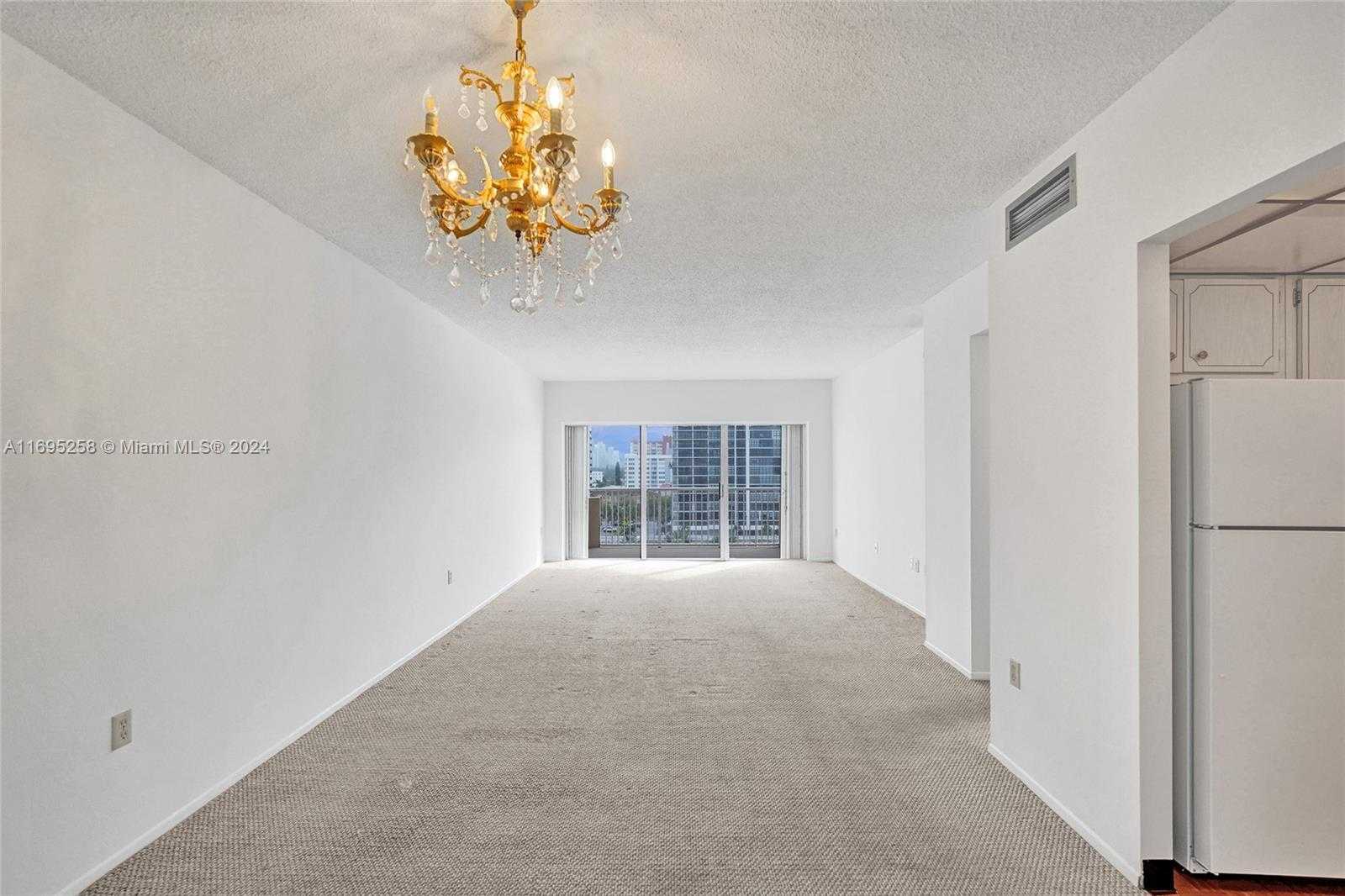 Small Image of 1965 SOUTH OCEAN DR #7K, Hallandale Beach Number 3