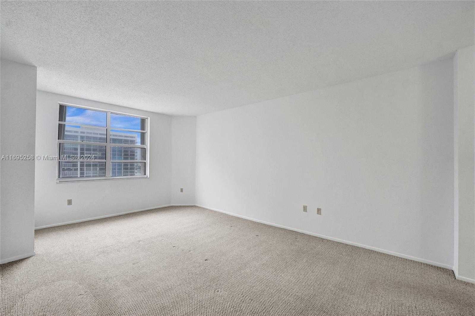Small Image of 1965 SOUTH OCEAN DR #7K, Hallandale Beach Number 31