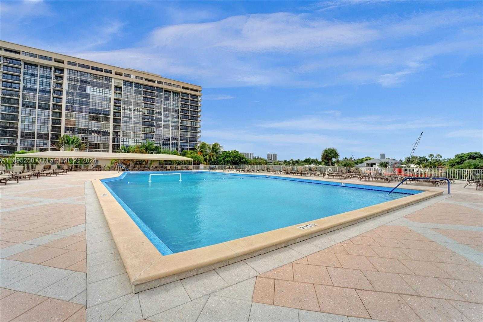 Small Image of 1965 SOUTH OCEAN DR #7K, Hallandale Beach Number 64