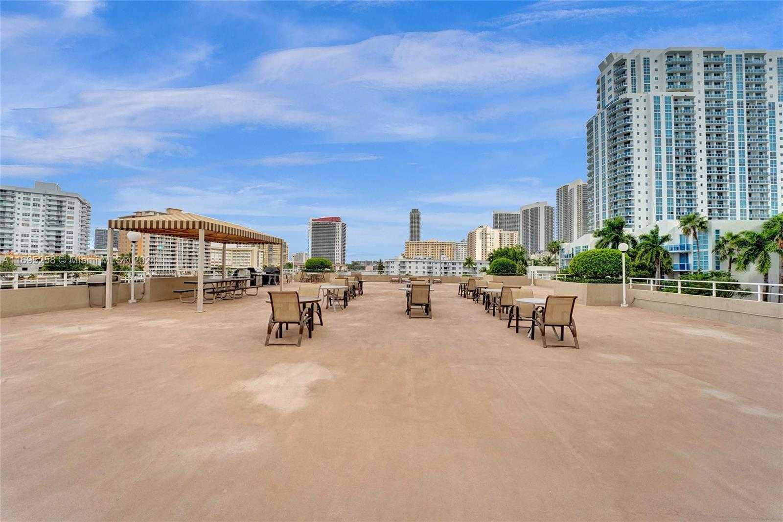 Small Image of 1965 SOUTH OCEAN DR #7K, Hallandale Beach Number 71
