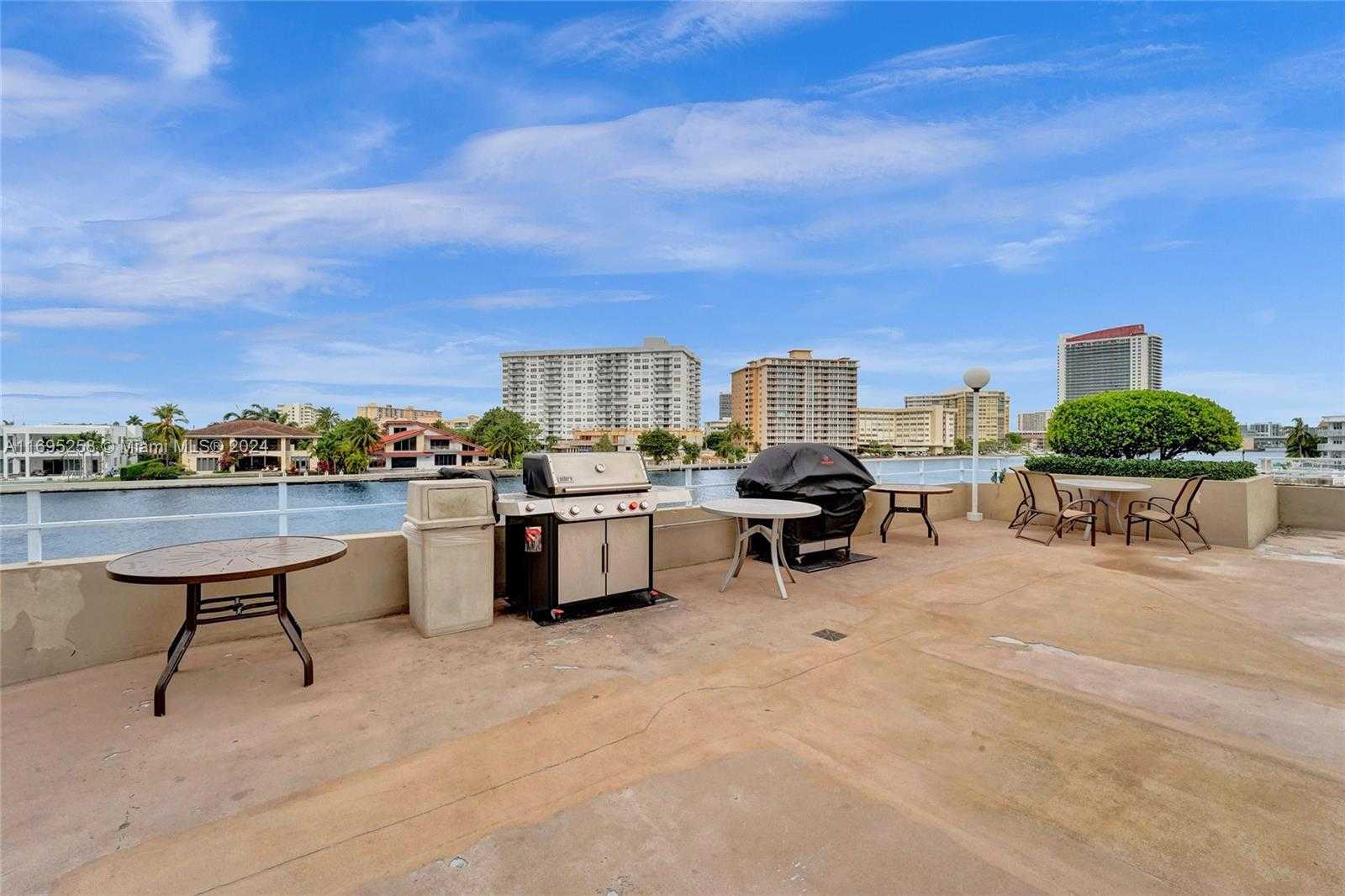 Small Image of 1965 SOUTH OCEAN DR #7K, Hallandale Beach Number 72
