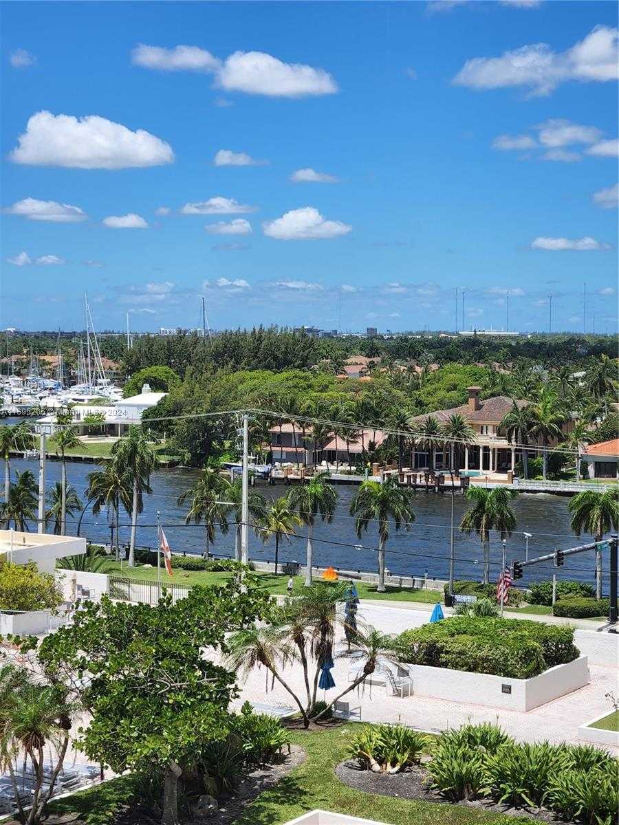 Small Image of 1201 SOUTH OCEAN DR #304S, Hollywood Number 2