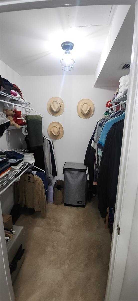 Small Image of 1201 SOUTH OCEAN DR #304S, Hollywood Number 29