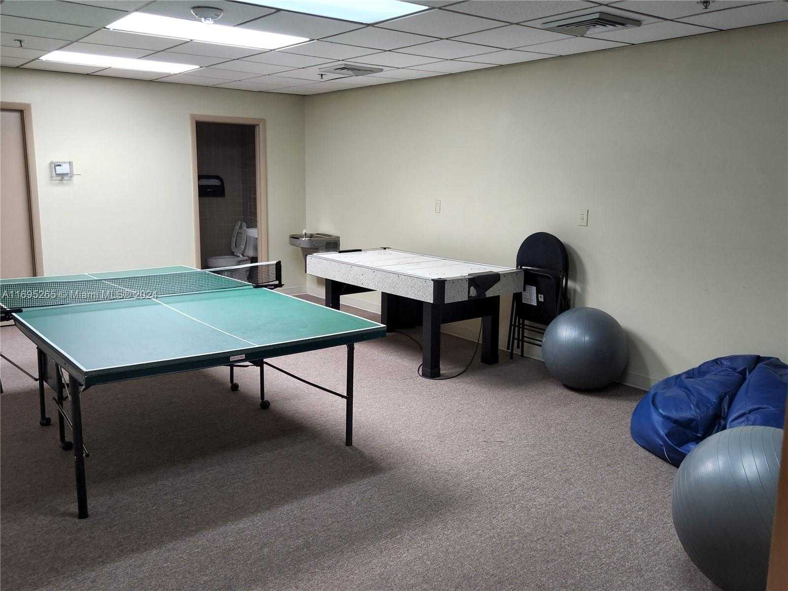 Small Image of 1201 SOUTH OCEAN DR #304S, Hollywood Number 35