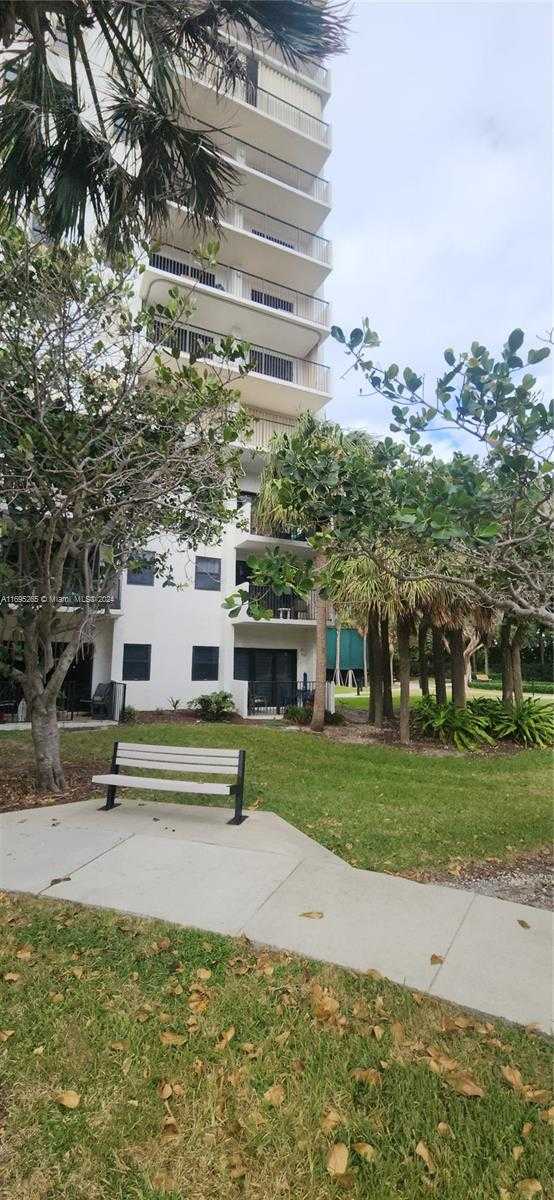 Small Image of 1201 SOUTH OCEAN DR #304S, Hollywood Number 44