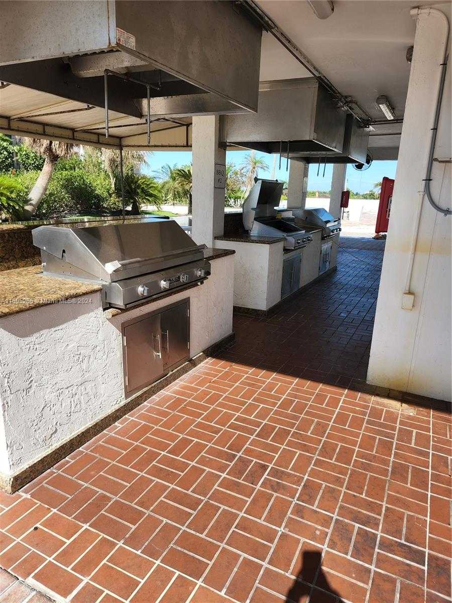 Small Image of 1201 SOUTH OCEAN DR #304S, Hollywood Number 54