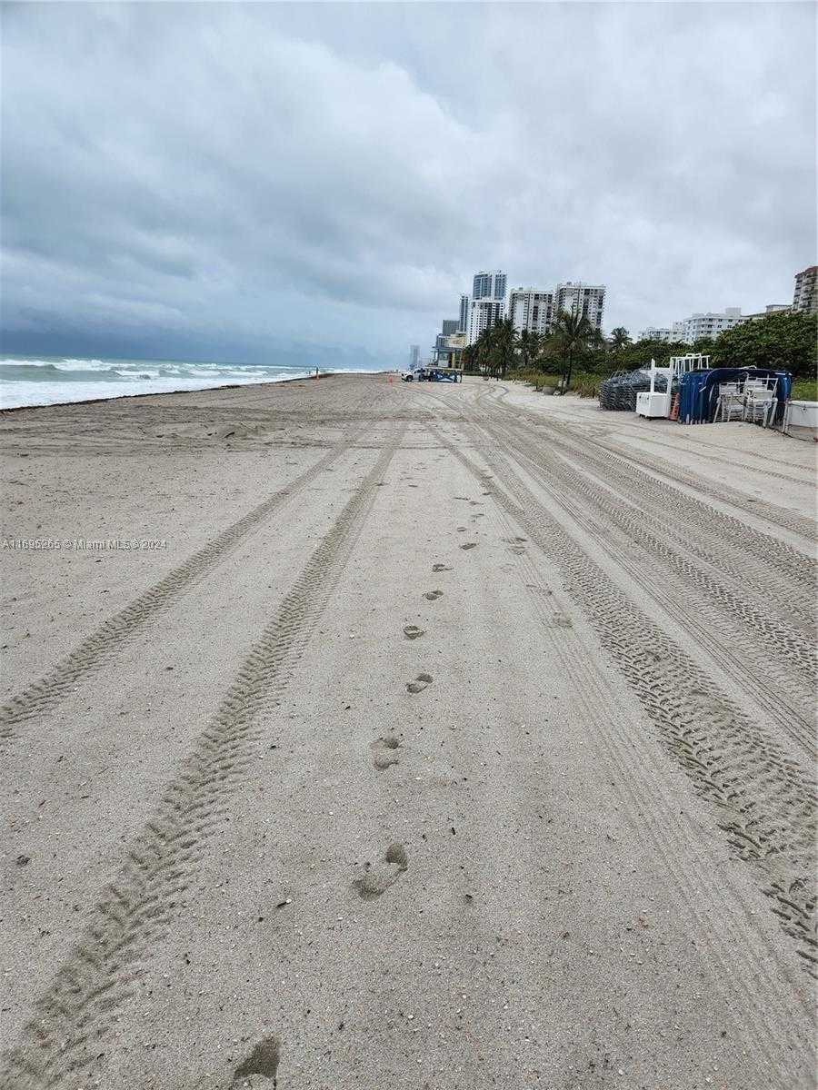 Small Image of 1201 SOUTH OCEAN DR #304S, Hollywood Number 69