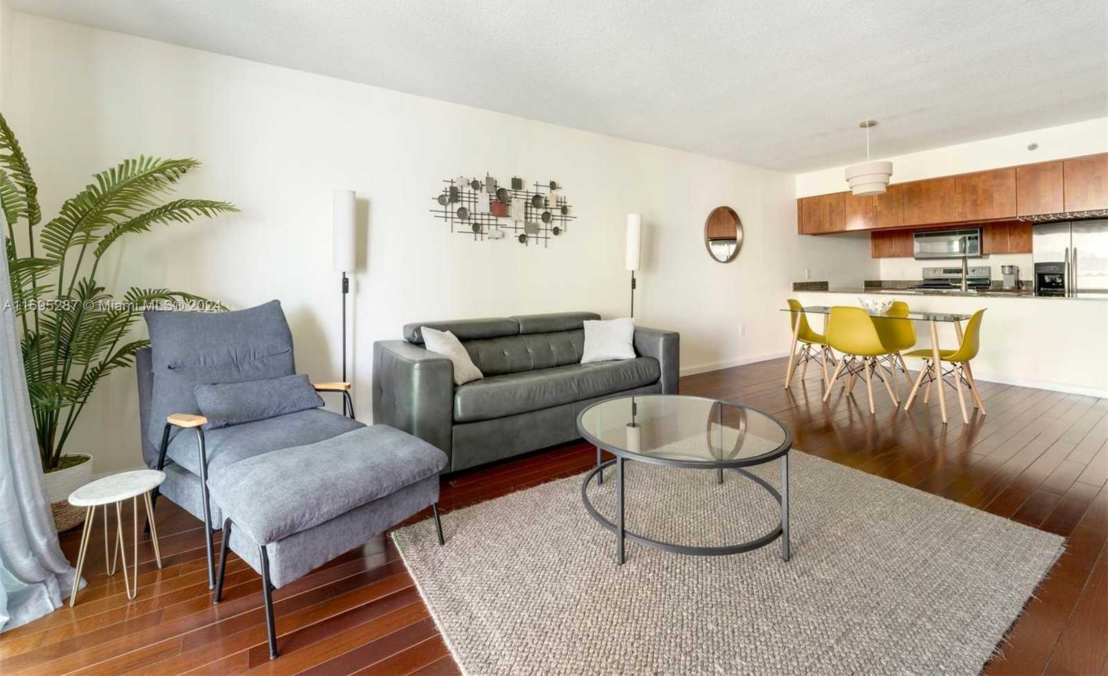 Small Image of 1200 BRICKELL BAY DR #2707, Miami Number 7
