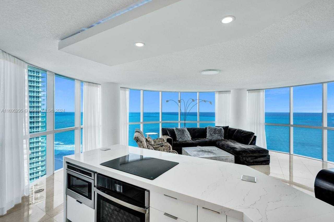 Small Image of 6301 COLLINS AVE #3101, Miami Beach Number 12
