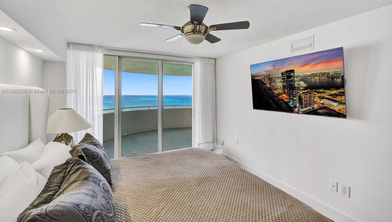Small Image of 6301 COLLINS AVE #3101, Miami Beach Number 17