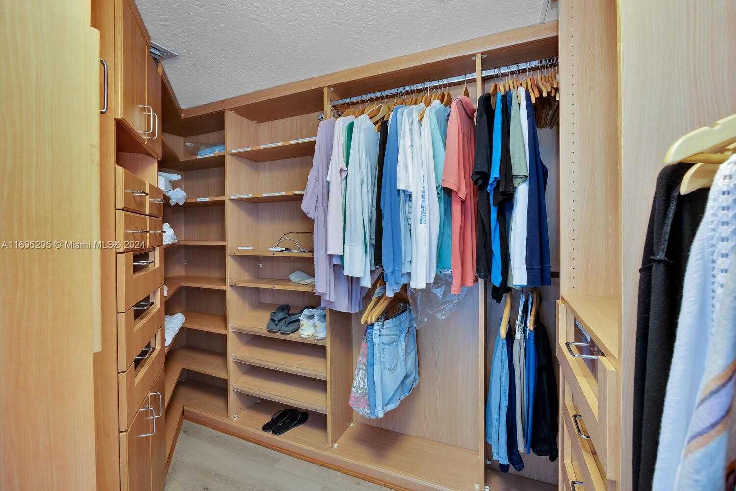 Small Image of 6301 COLLINS AVE #3101, Miami Beach Number 20
