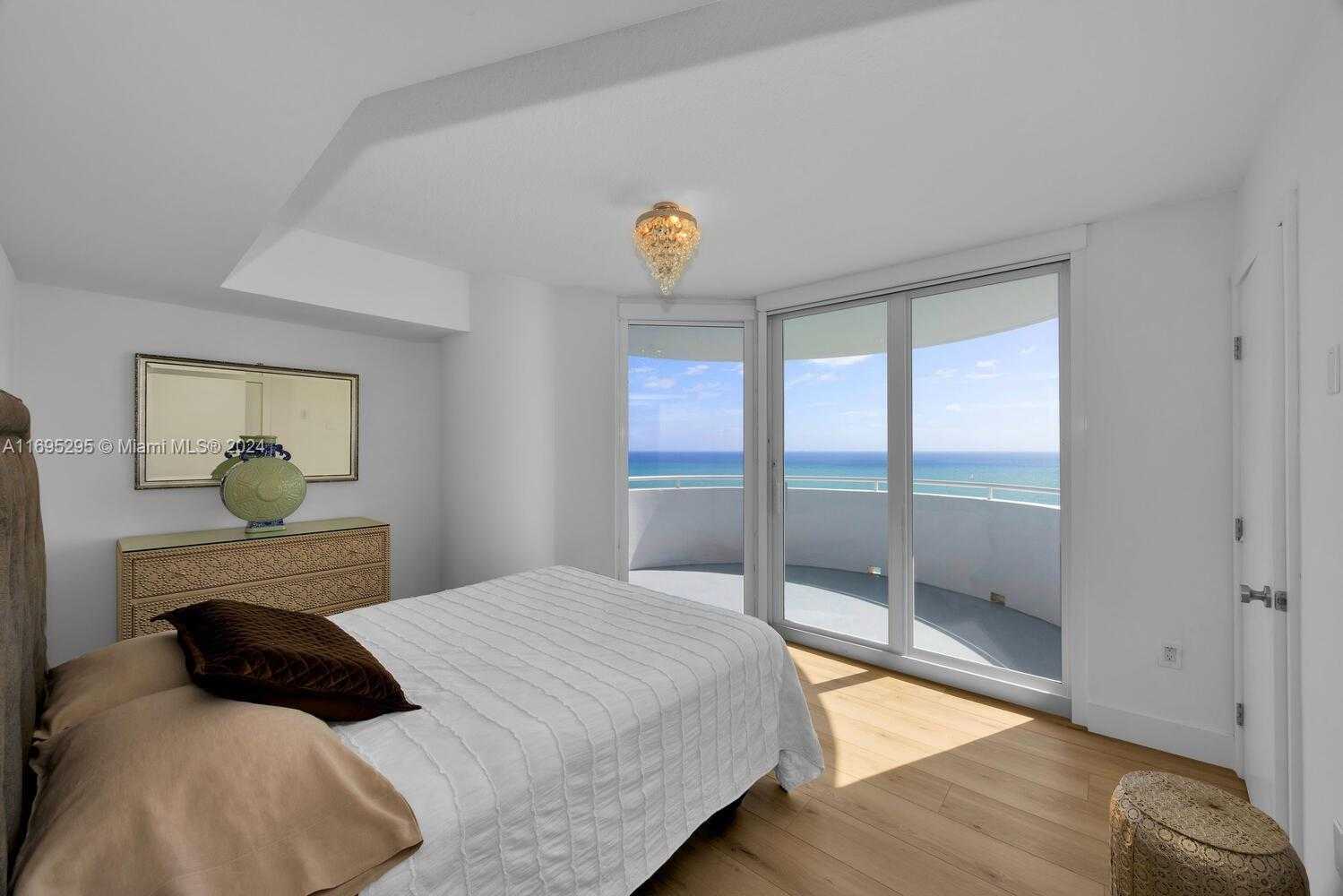 Small Image of 6301 COLLINS AVE #3101, Miami Beach Number 26