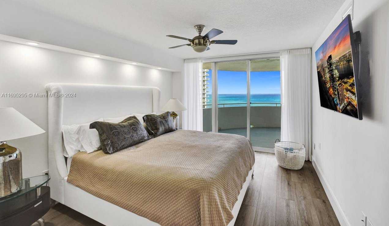 Small Image of 6301 COLLINS AVE #3101, Miami Beach Number 47