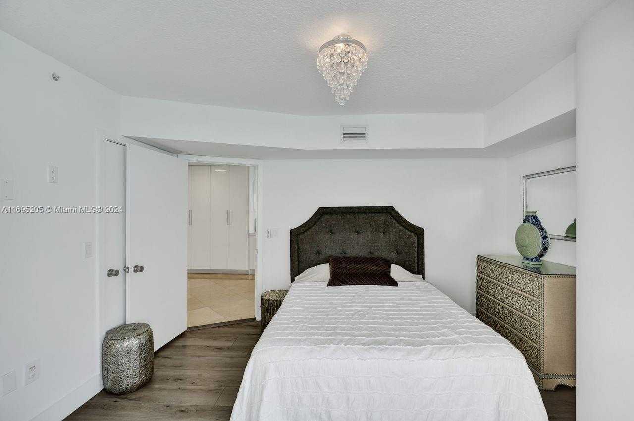 Small Image of 6301 COLLINS AVE #3101, Miami Beach Number 99