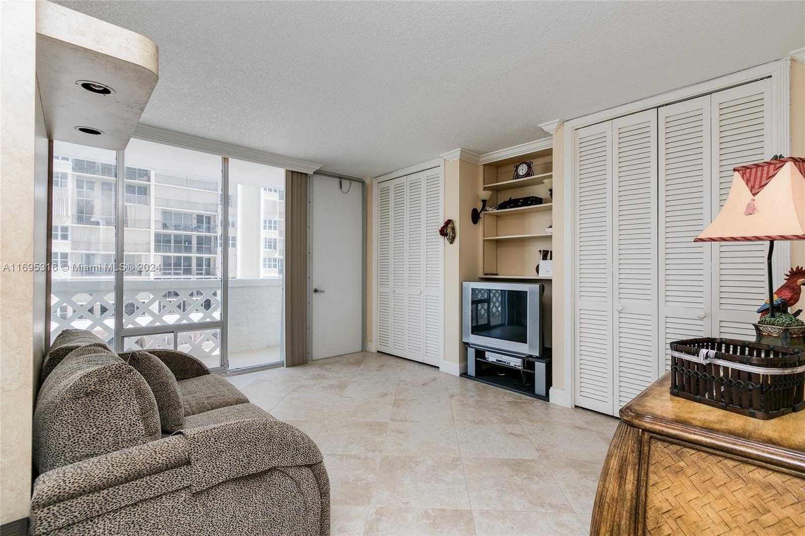 Small Image of 1200 SOUTH OCEAN BLVD #4D, Boca Raton Number 23