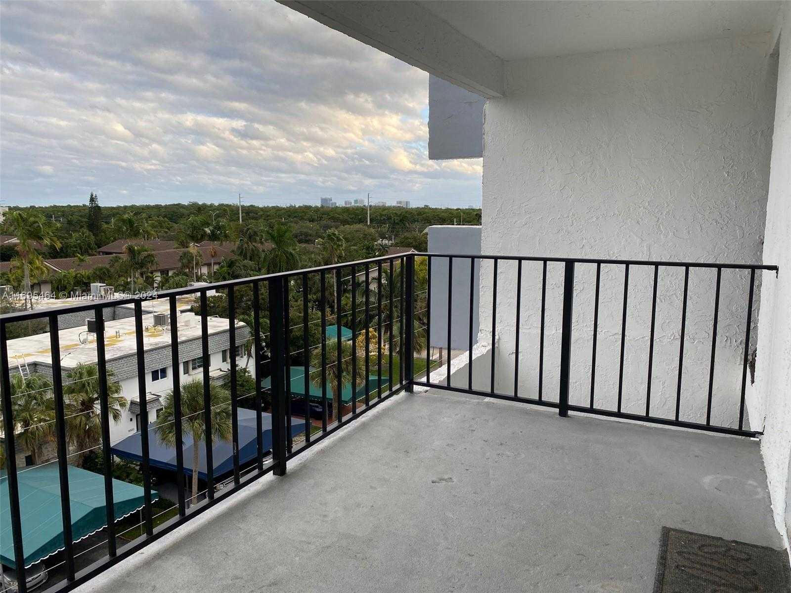 Small Image of 16508 NORTH EAST 26TH AVE #601, North Miami Beach Number 8