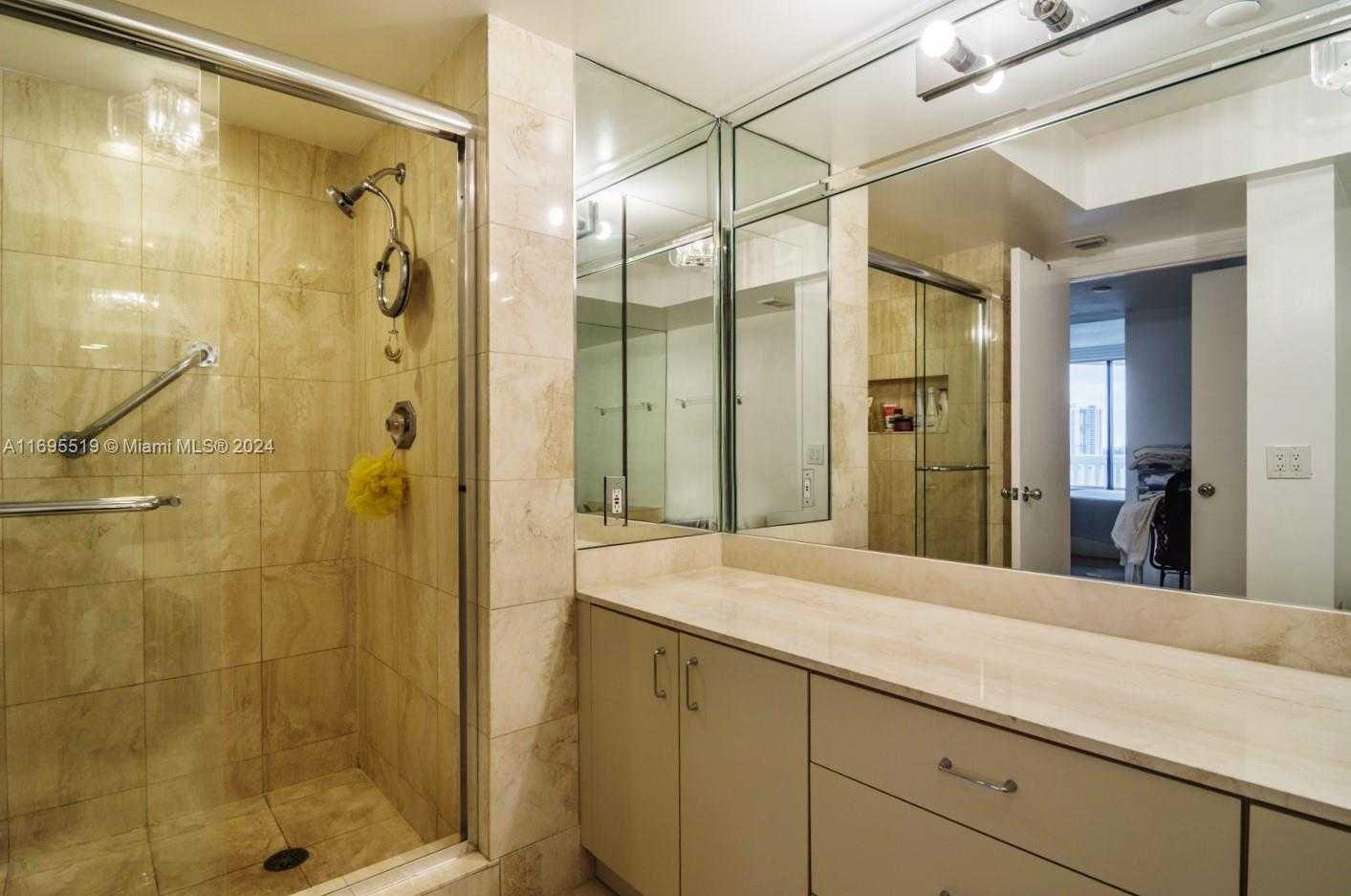 Small Image of 1000 ISLAND BLVD #802, Aventura Number 13