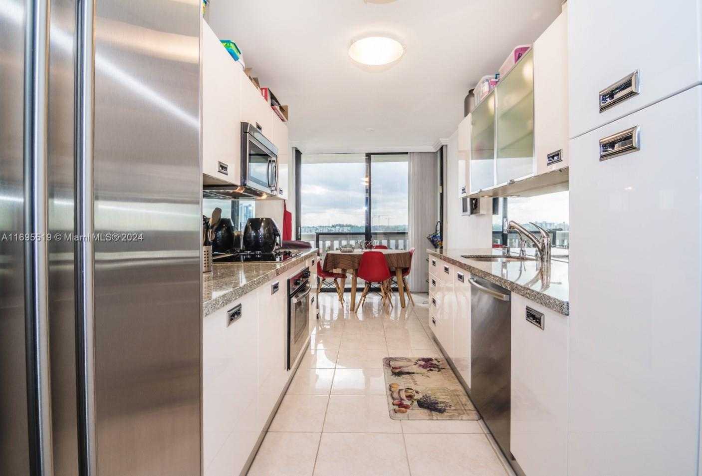 Small Image of 1000 ISLAND BLVD #802, Aventura Number 6