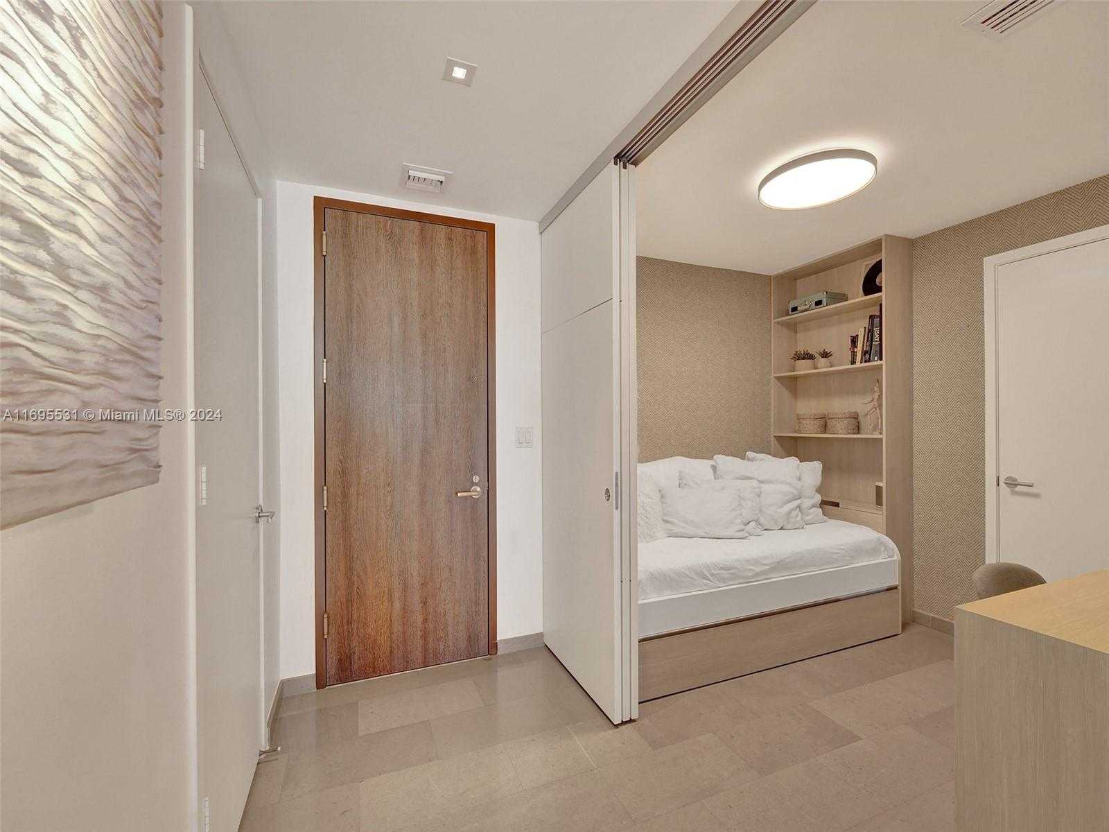 Small Image of 68 SOUTH EAST 6TH ST #2103, Miami Number 11