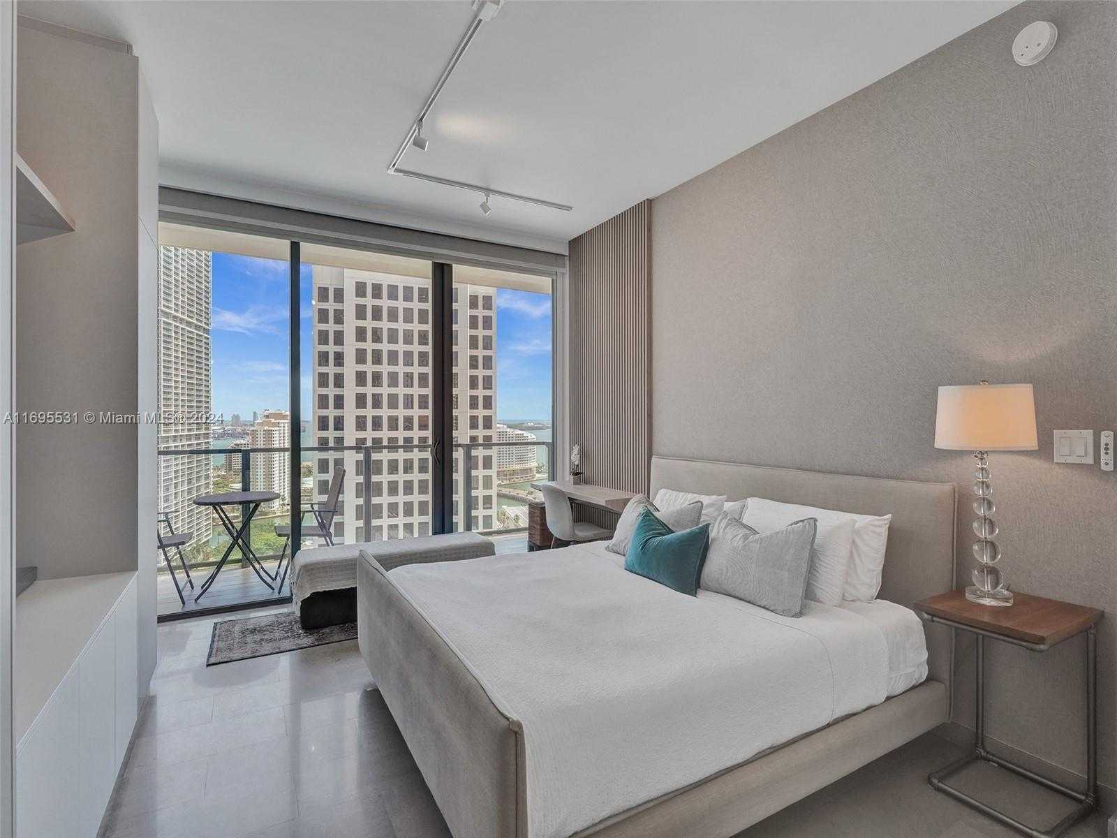 Small Image of 68 SOUTH EAST 6TH ST #2103, Miami Number 14