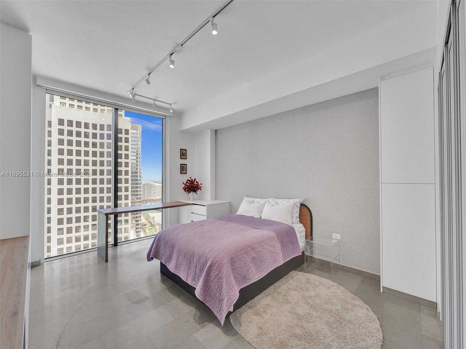 Small Image of 68 SOUTH EAST 6TH ST #2103, Miami Number 26