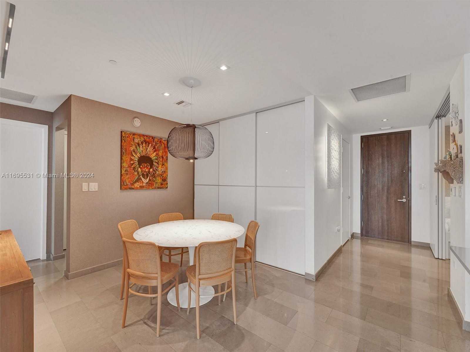 Small Image of 68 SOUTH EAST 6TH ST #2103, Miami Number 6