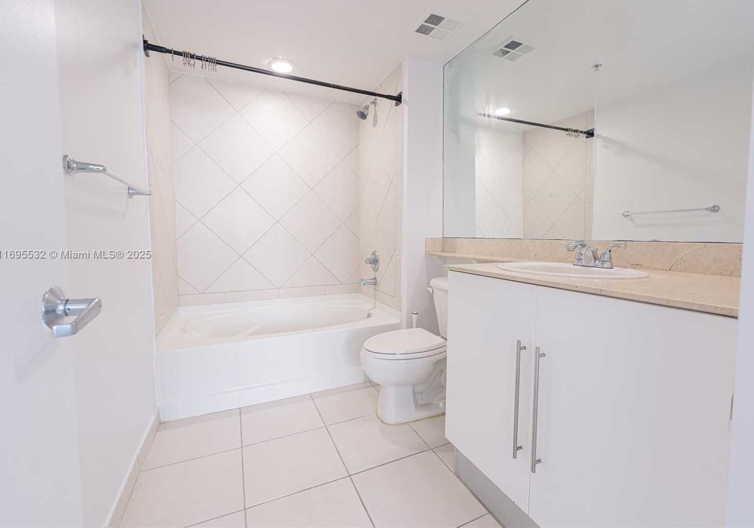 Small Image of 335 SOUTH BISCAYNE BLVD #1108, Miami Number 12