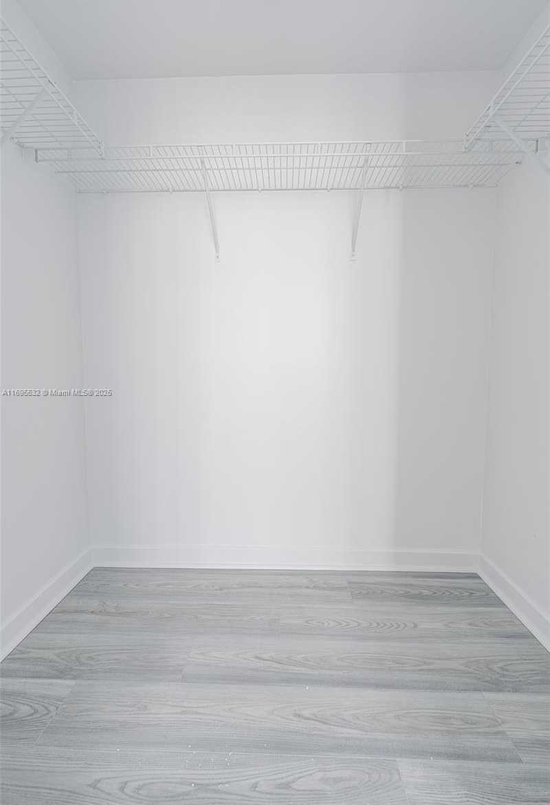 Small Image of 335 SOUTH BISCAYNE BLVD #1108, Miami Number 14