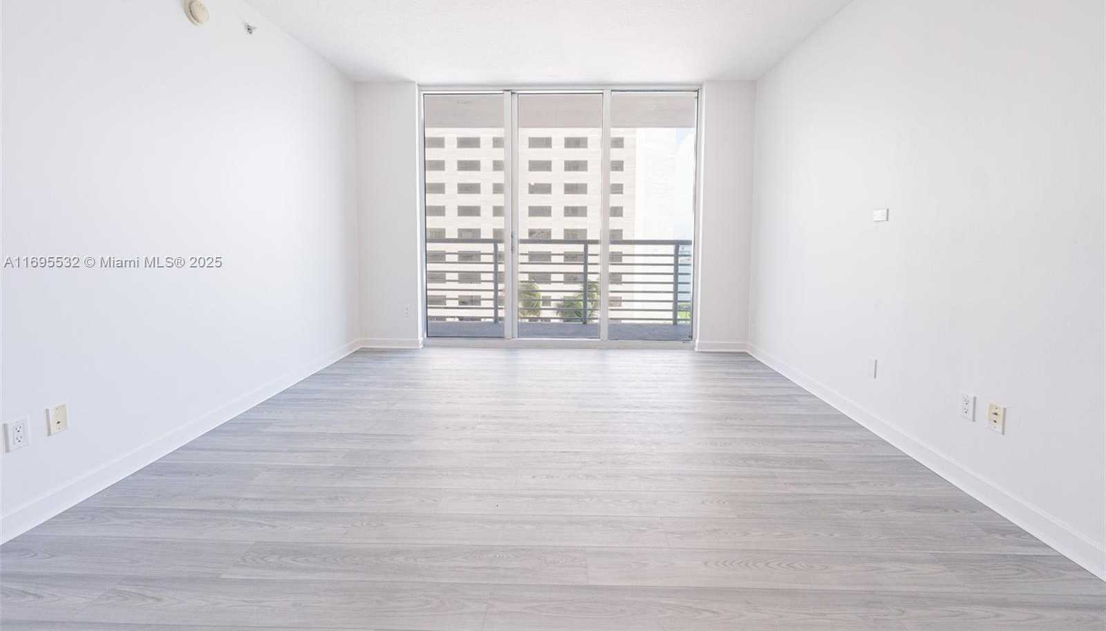 Small Image of 335 SOUTH BISCAYNE BLVD #1108, Miami Number 18