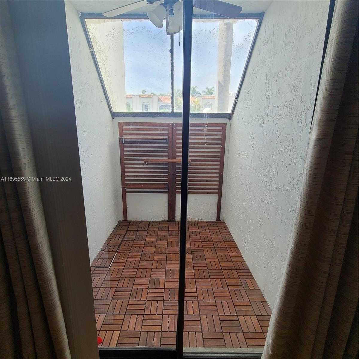 Small Image of 3564 MAGELLAN CIR #211-1, Aventura Number 16