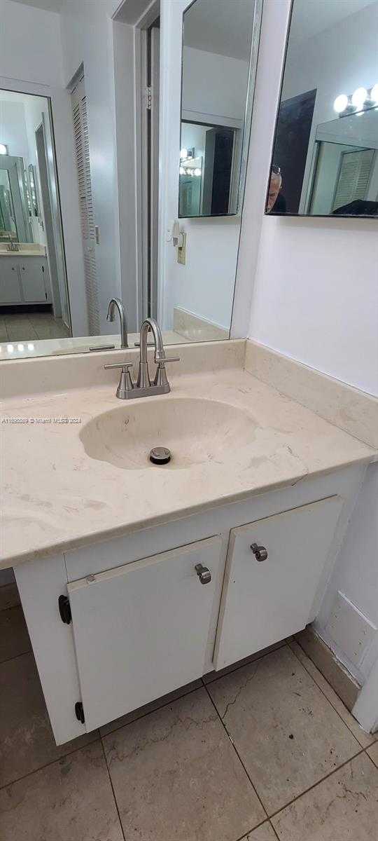 Small Image of 3564 MAGELLAN CIR #211-1, Aventura Number 20