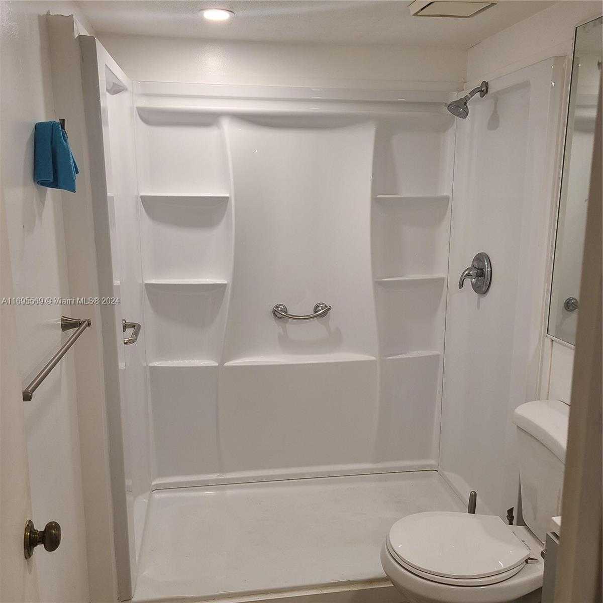 Small Image of 3564 MAGELLAN CIR #211-1, Aventura Number 22