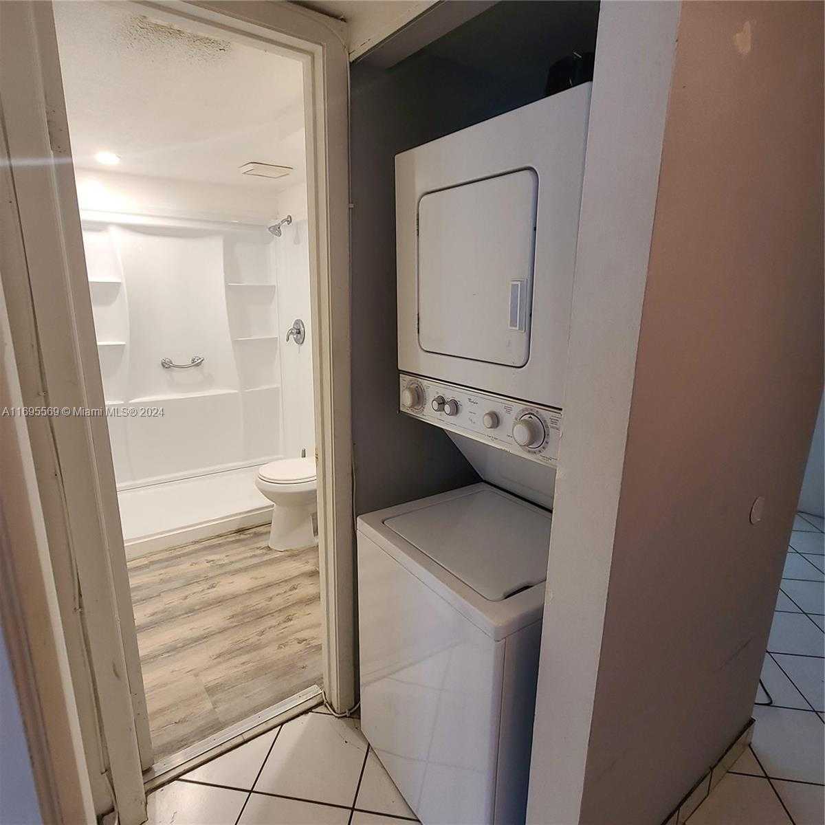Small Image of 3564 MAGELLAN CIR #211-1, Aventura Number 24