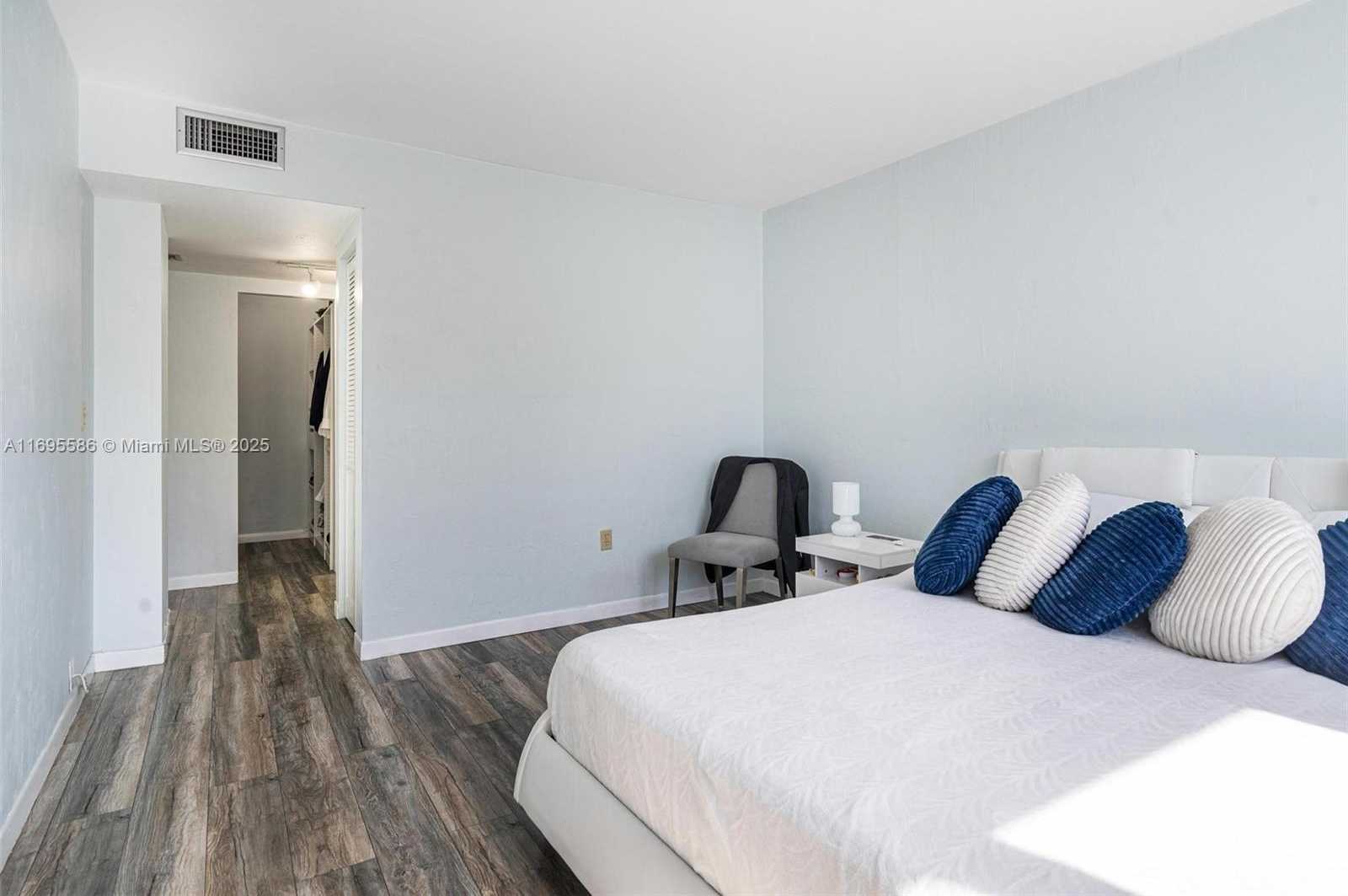 Small Image of 9273 COLLINS AVE #1002, Surfside Number 14