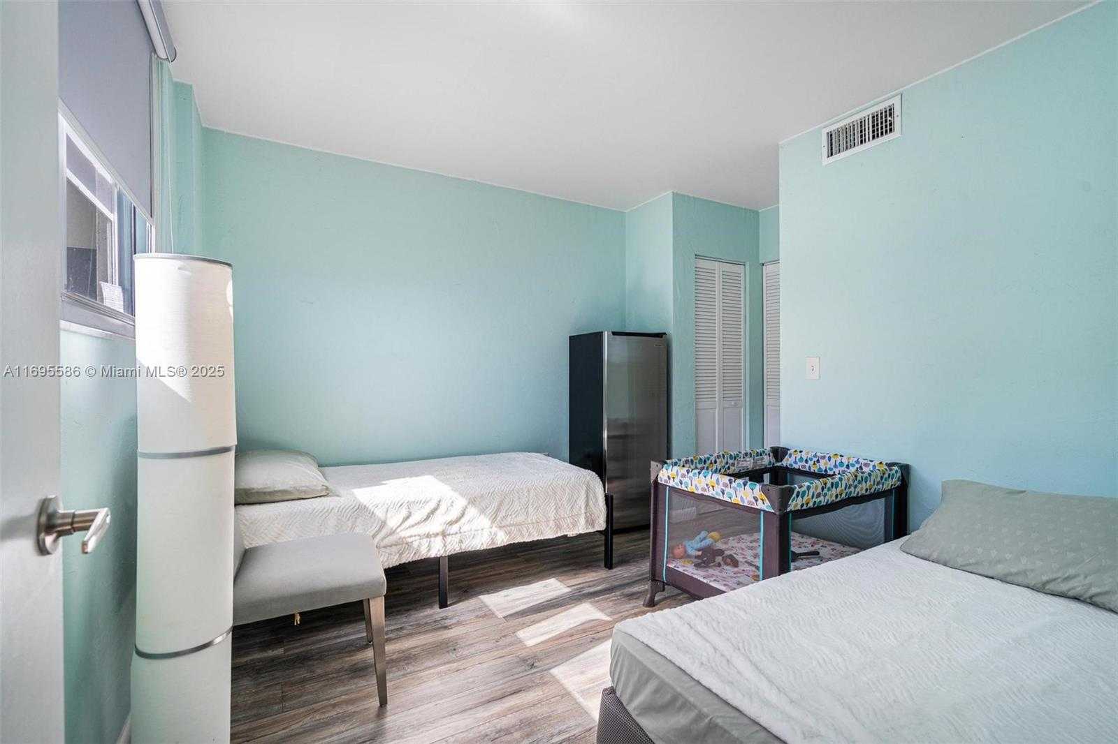 Small Image of 9273 COLLINS AVE #1002, Surfside Number 20