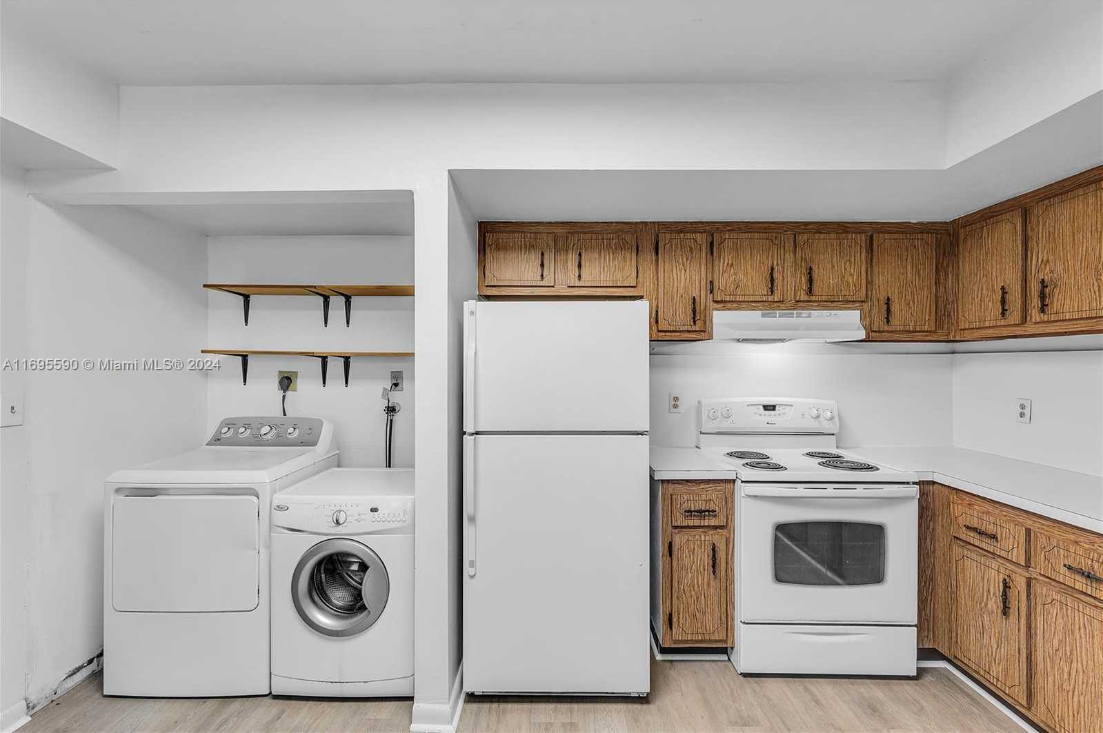 Small Image of 7243 WEST SUNRISE BLVD #7243K, Plantation Number 13