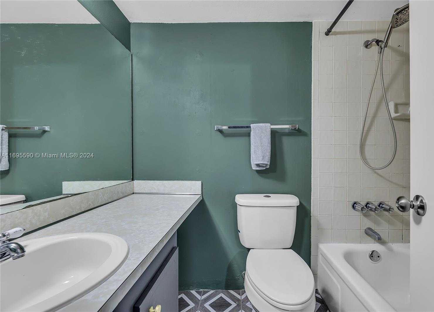 Small Image of 7243 WEST SUNRISE BLVD #7243K, Plantation Number 21