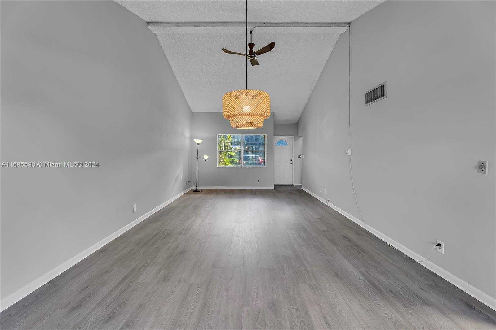 Small Image of 7243 WEST SUNRISE BLVD #7243K, Plantation Number 9