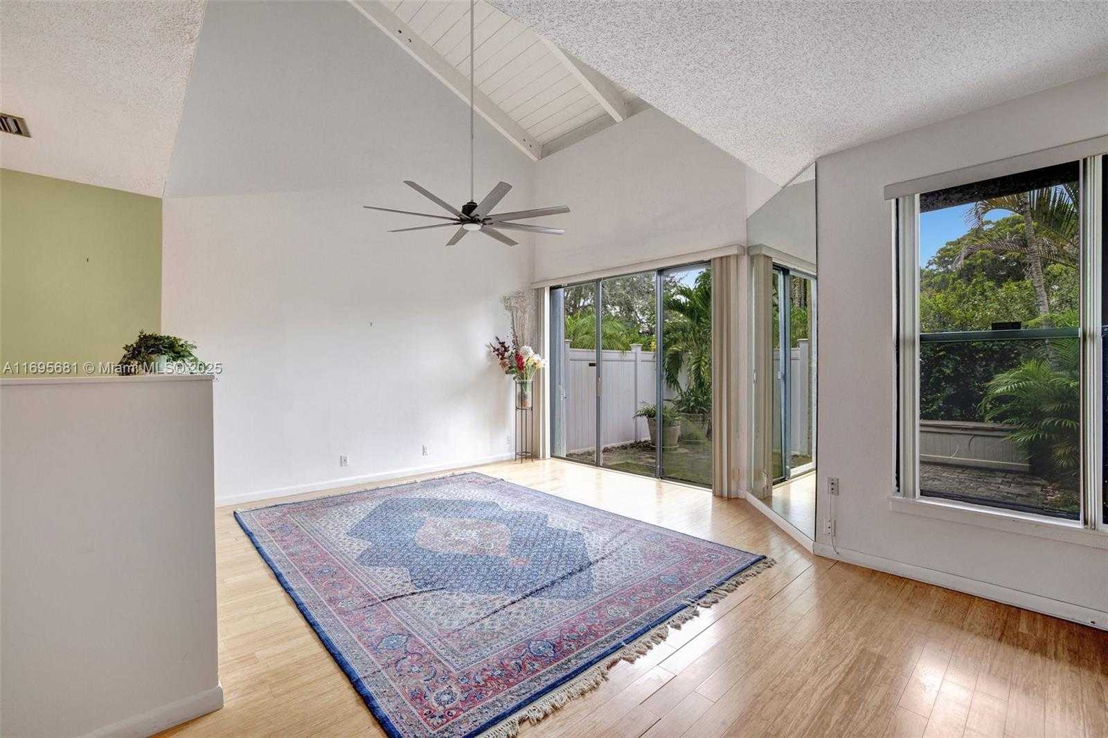 Small Image of 93 NORTH EAST 17TH CT #93, Fort Lauderdale Number 11