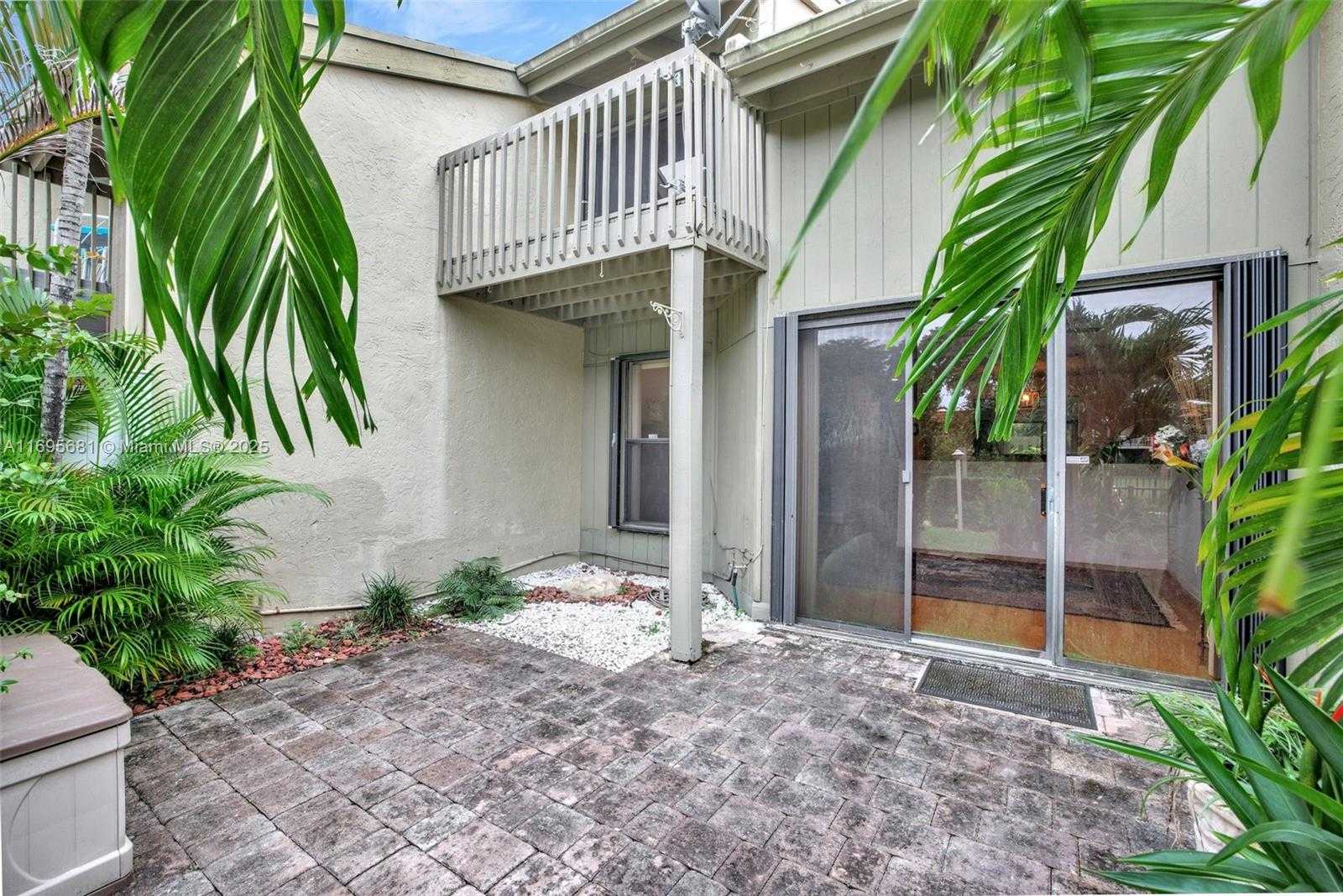 Small Image of 93 NORTH EAST 17TH CT #93, Fort Lauderdale Number 19