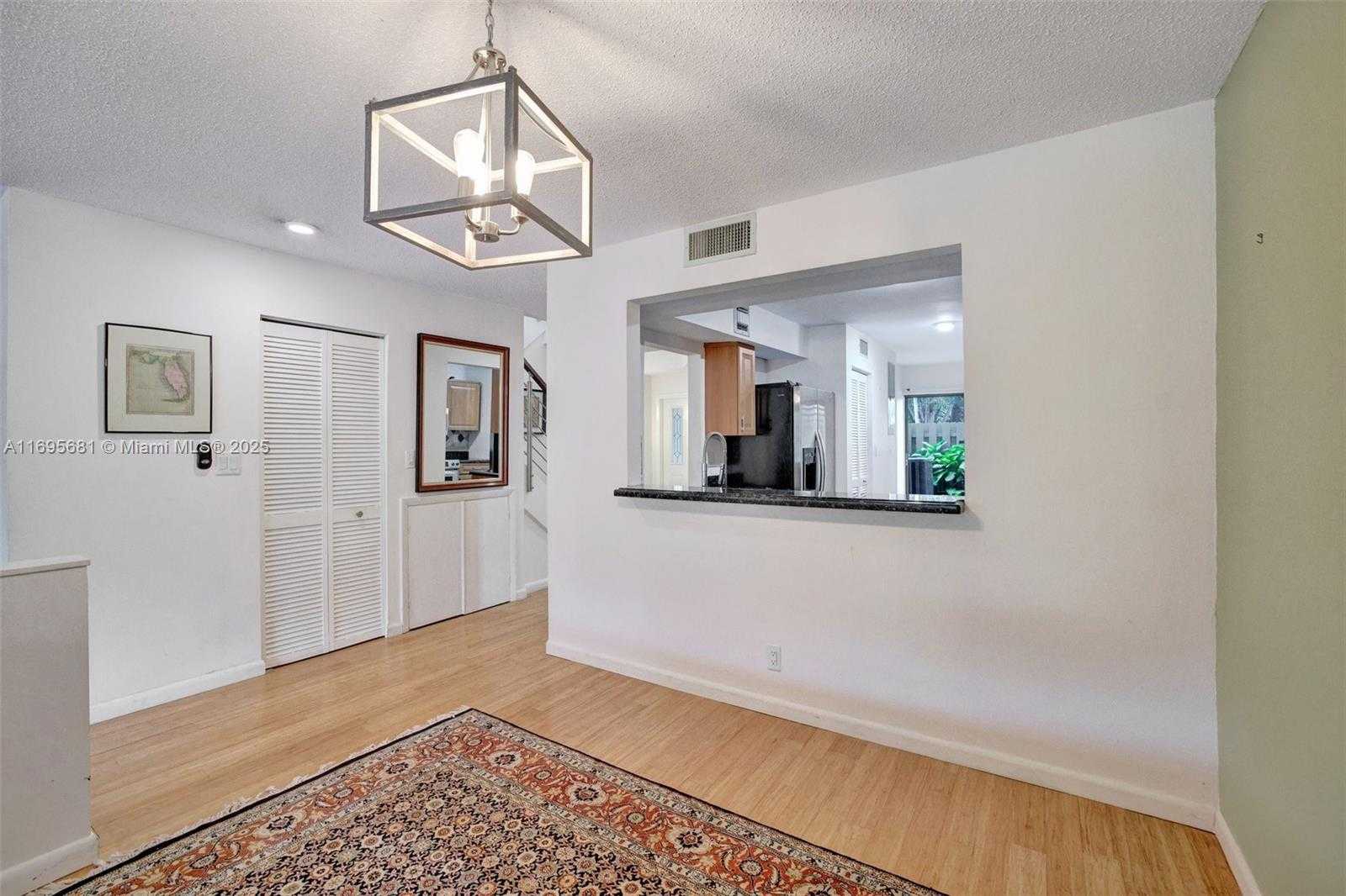 Small Image of 93 NORTH EAST 17TH CT #93, Fort Lauderdale Number 8