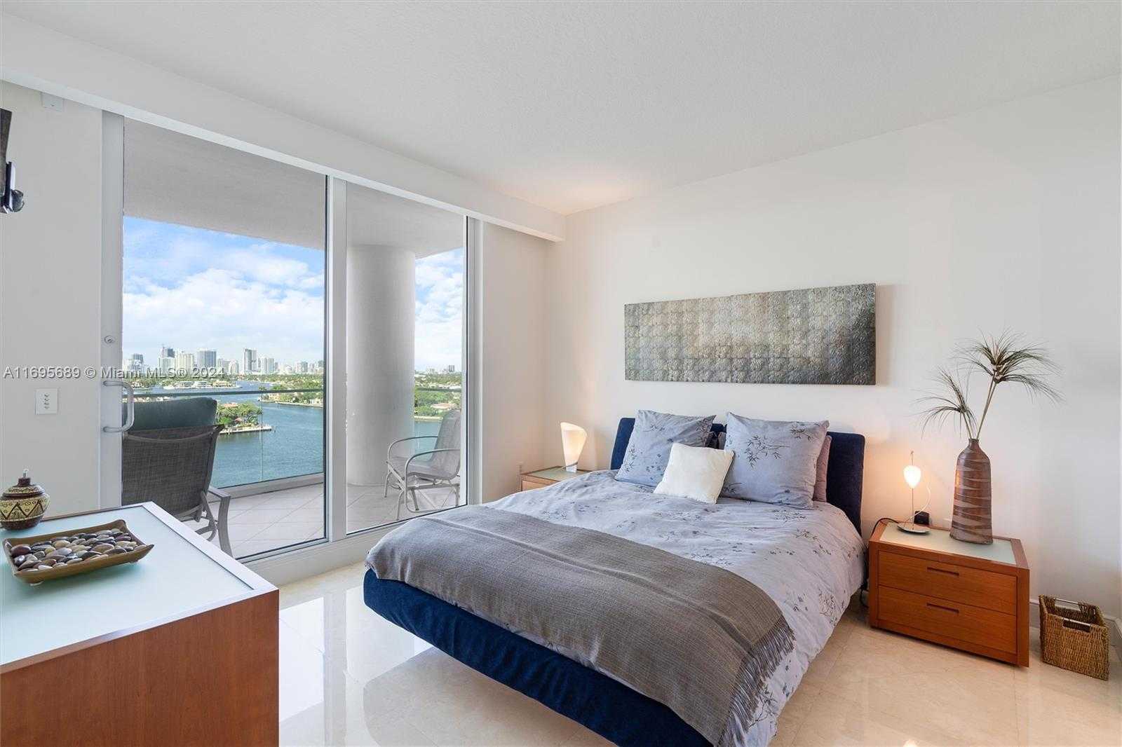 Small Image of 3055 HARBOR DR #1202, Fort Lauderdale Number 34